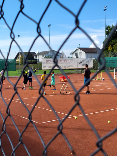 Auf Roger Federers Spuren